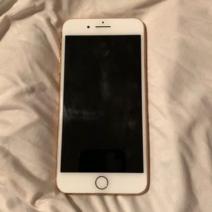 I’m selling a IPhone 8 Plus 64 gig